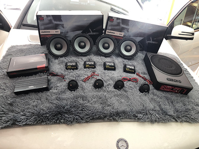 最低調(diào)的炫耀 奔馳R320汽車音響改裝作業(yè)分享